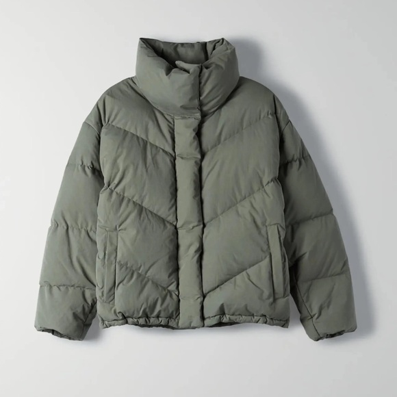 Aritzia Wilfred The Cloud Puff Jacket in Green - Picture 1 of 9